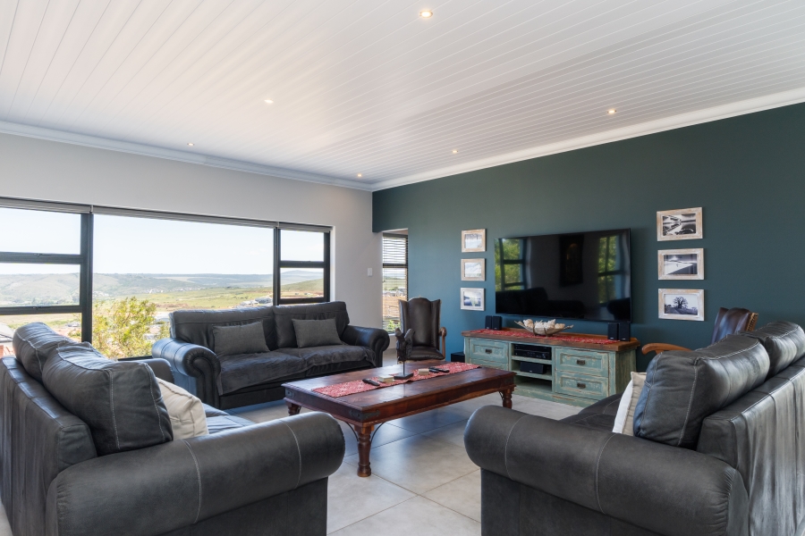 4 Bedroom Property for Sale in Monte Christo Western Cape